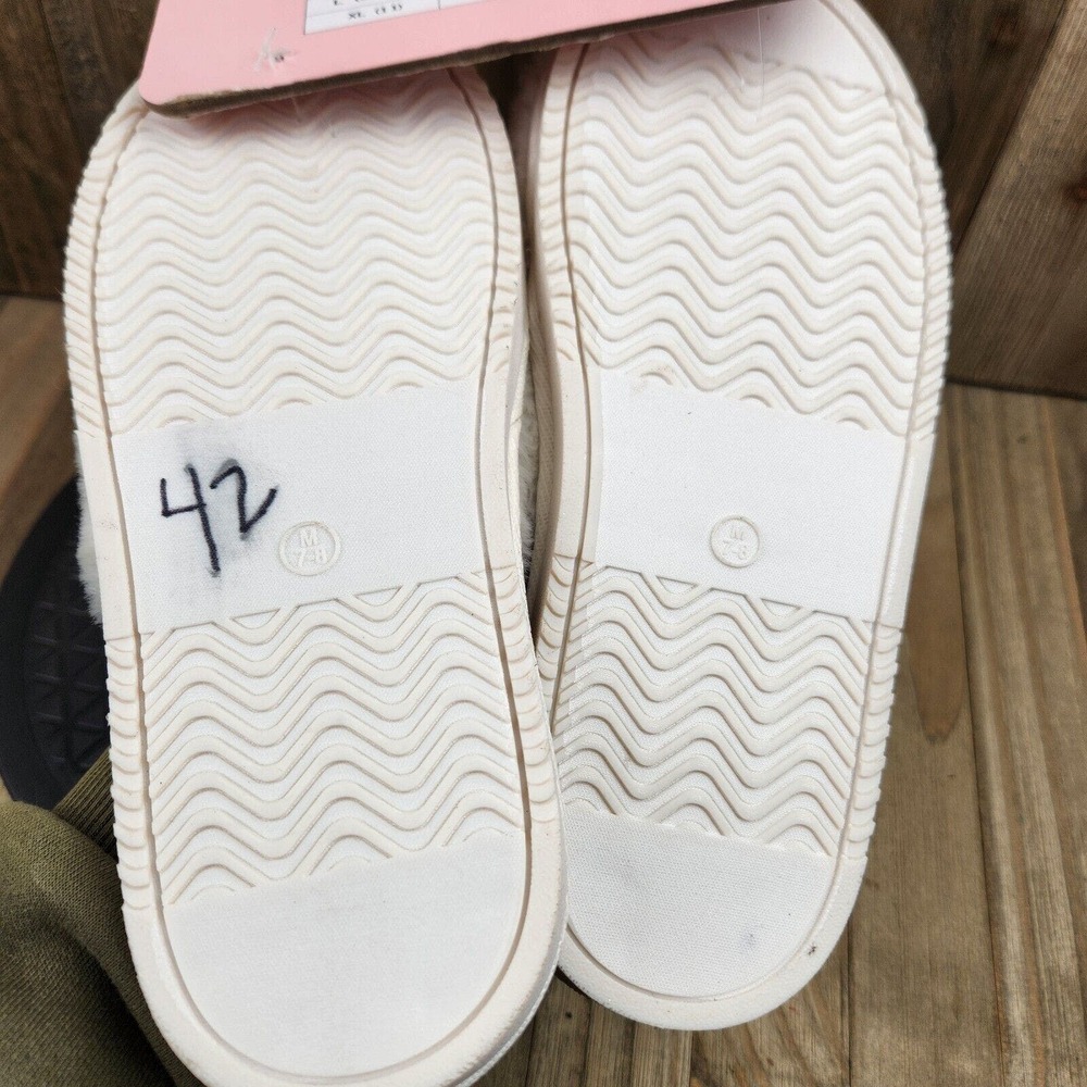 Womens Juicy Couture Eldoris size M Medium 7-8 White Faux Fur Lined Slippers - Picture 6 of 6
